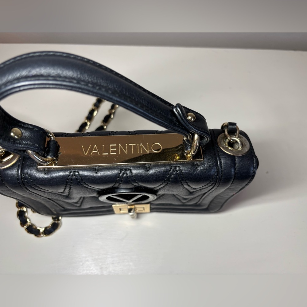AUTHENTIC Mario Valentino Black Quilted Mini Bag with Gold Chain - Picture 4 of 8